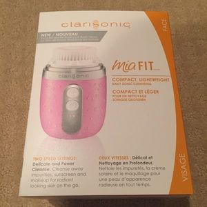 New Clarisonic Mia Fit + Free Sephora goodie bag